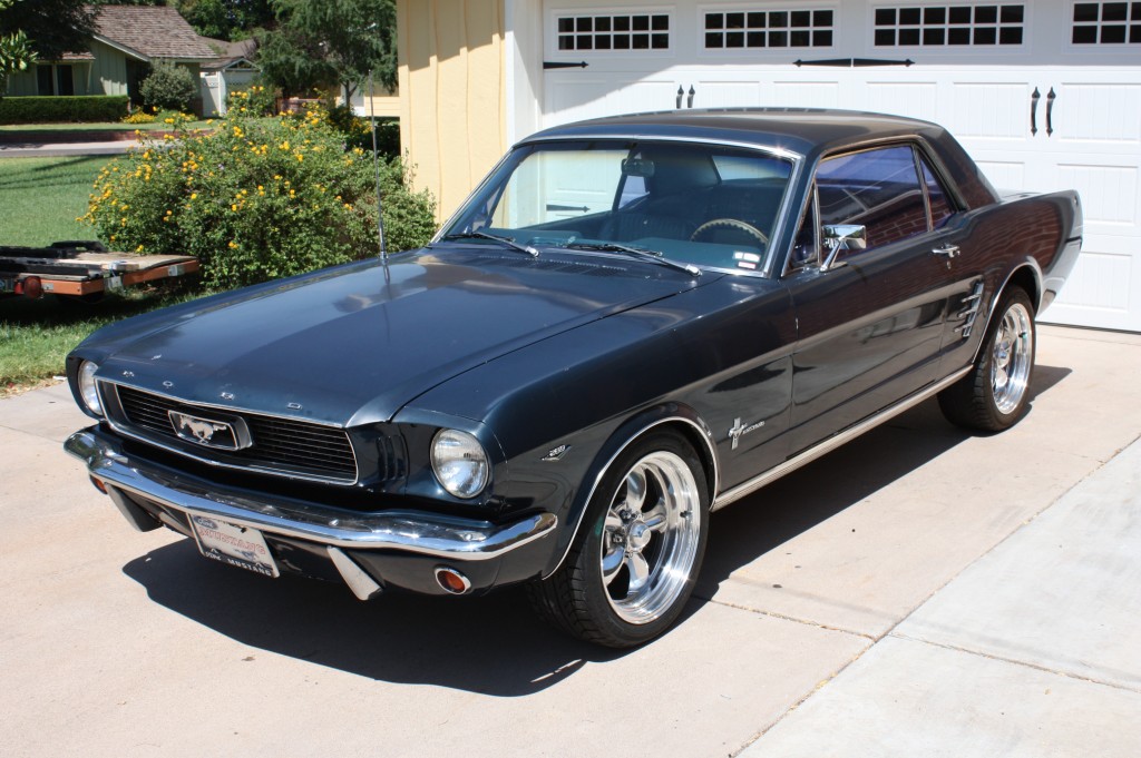 Мустанг фортуна 200. Форд Мустанг 66г. Ford Mustang 66. Форд Мустанг 63 года. Мустанг 66 года.