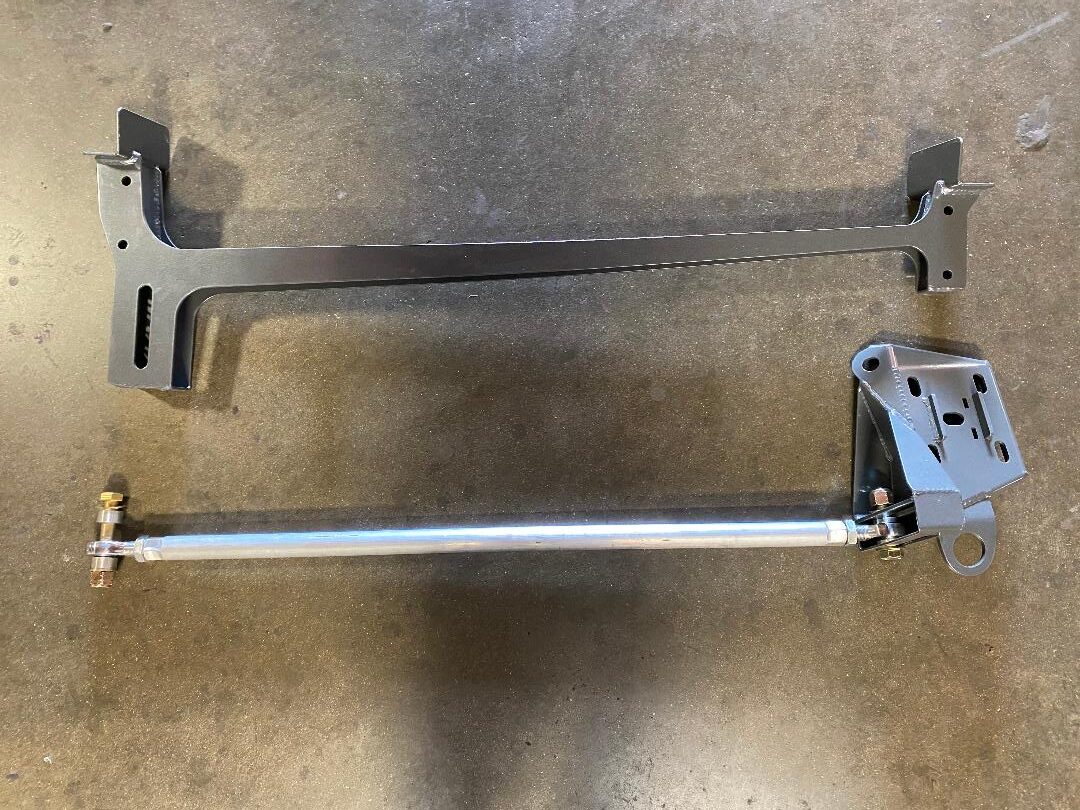 RuffStuff Offset Panhard Bracket - Heavy Duty Universal Axle Bracket For DIY